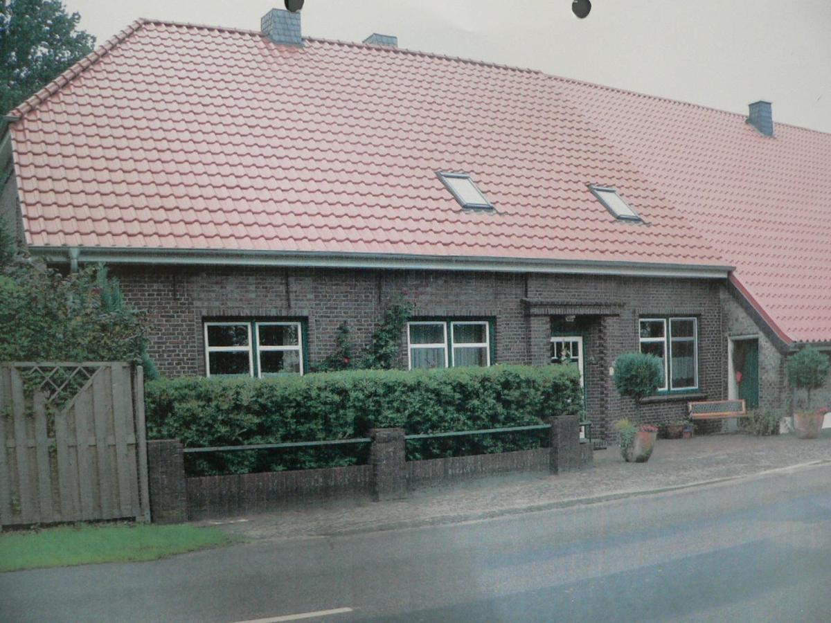 Ferienwohnung Zum Gruenen Holz Bohlenbergerfeld Exterior photo